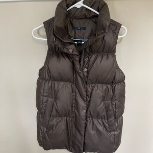 Gap brown puffer vest size small